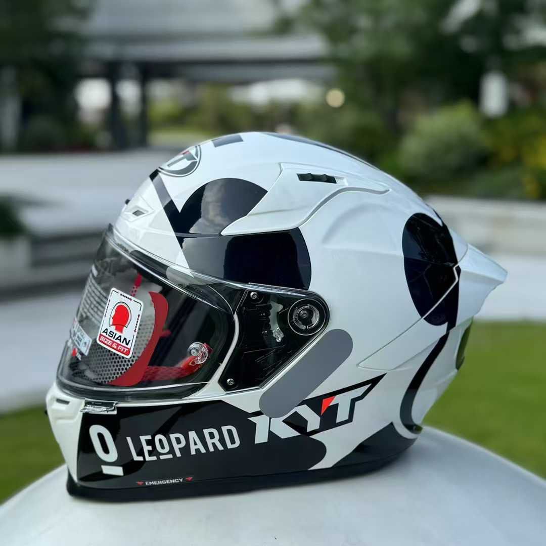 Casco de Motocicleta de Fibra  - Carbon Fiber Lightweight Motorcycle Helmet reseña y precio