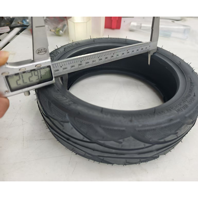Neumático original sin cámara  - Scooter Parts reseña y precio
